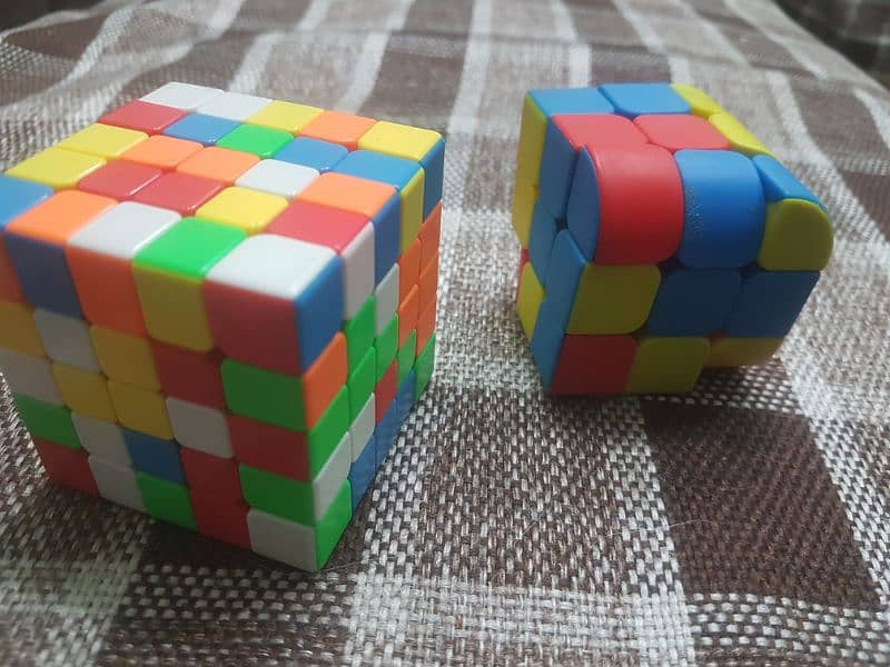 5×5 cube with free 3×3 magic cube 0