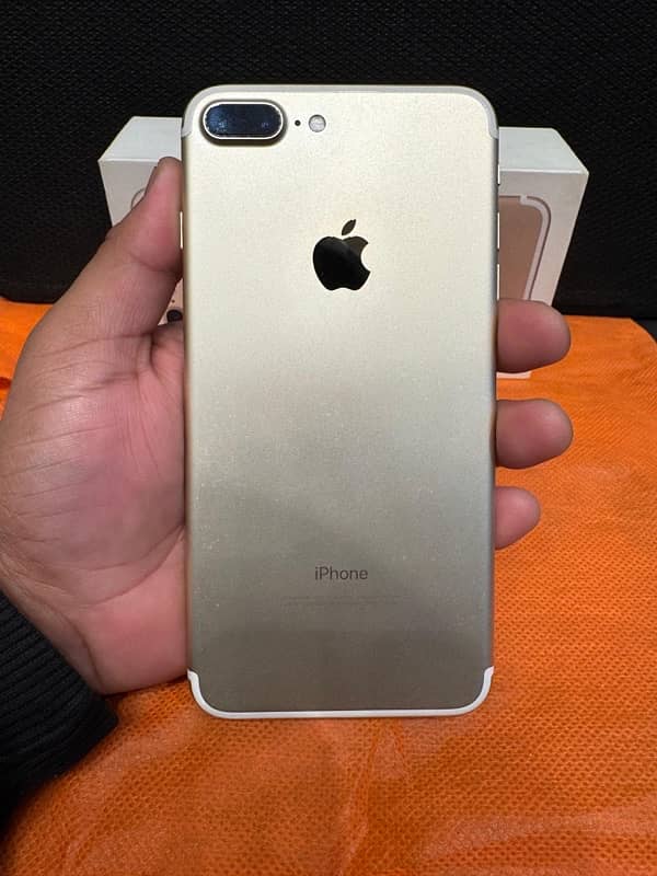 iPhone 7 Plus urgent sale 2