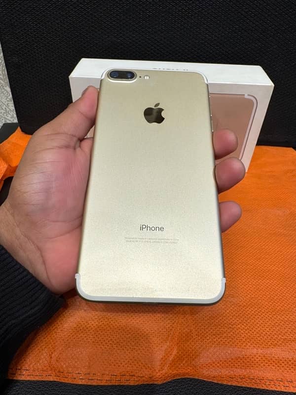 iPhone 7 Plus urgent sale 3