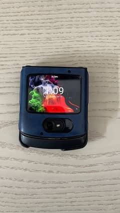 Motorola Razr 5G flip