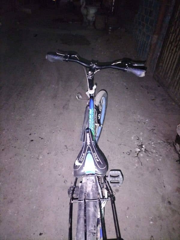 urgent selling bicycle please DMME serious buyer 9