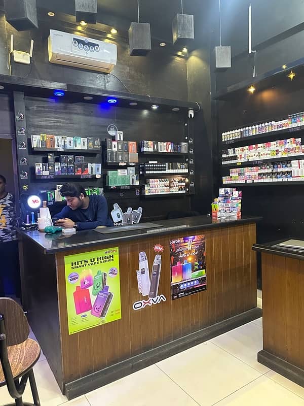 Vape Studio shop for Sale | Running business setup for sale | Vape sel 4