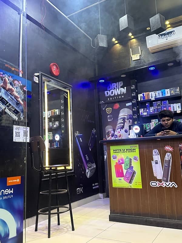 Vape Studio shop for Sale | Running business setup for sale | Vape sel 11