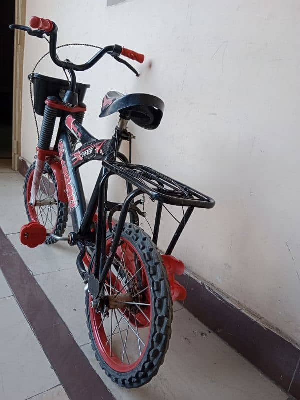 Kids cycle in new condition 1