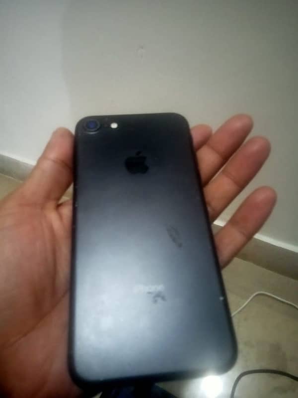 Iphone 7 128gb pta approved 2