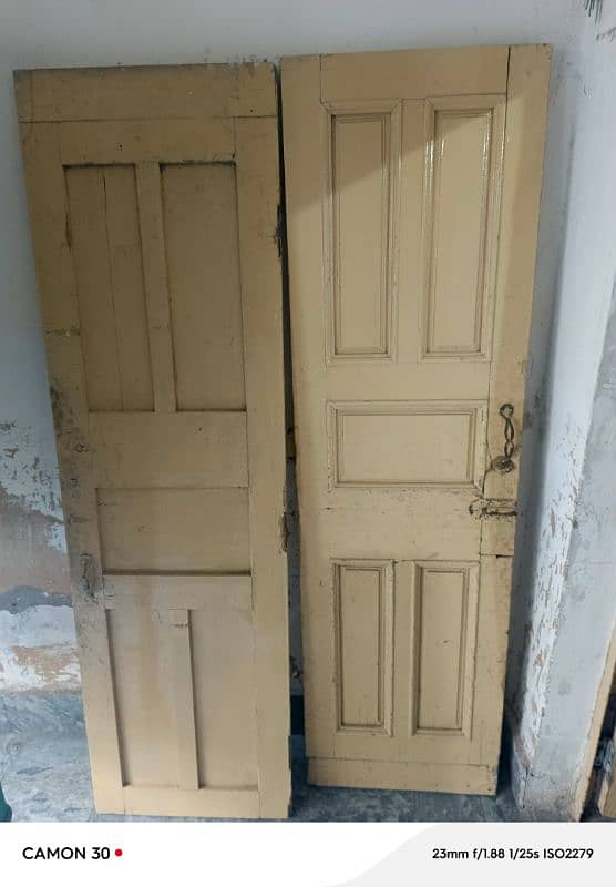 2 Doors 0