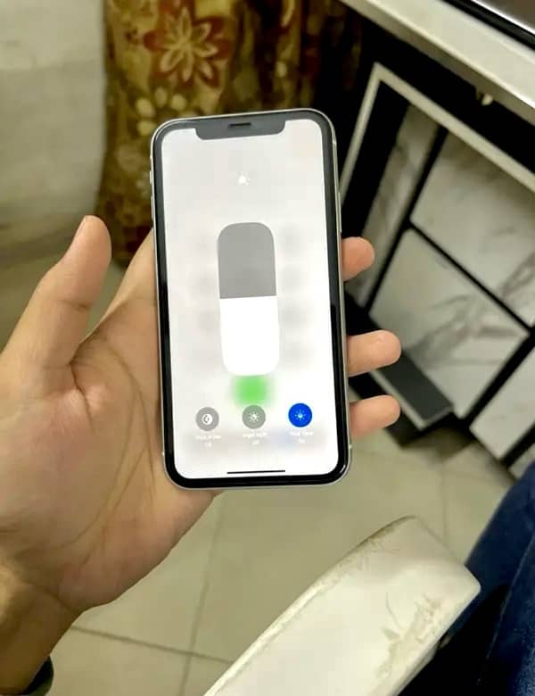 iPhone 11 white exchange possible 5