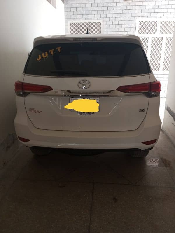 Toyota Fortuner V 2021 2