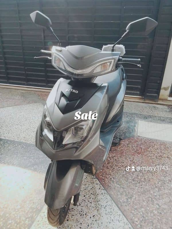 Electric Scooty for sale 1