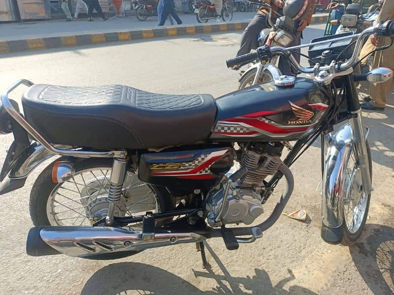 honda 125 like brand new urgent sale 4