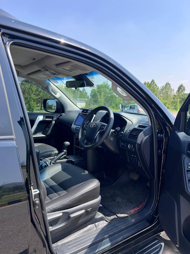 Toyota Prado TX 2.7 2017 13