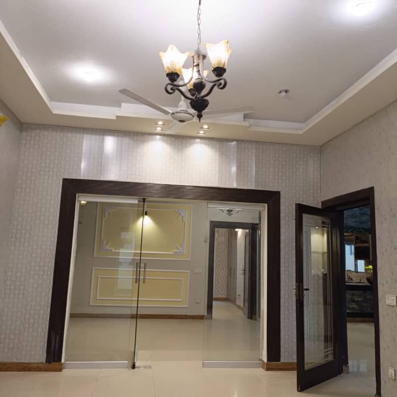 9 Marla Luxury House With Gas Is Available For Rent In Usman Block Bahria Town Lahore 6