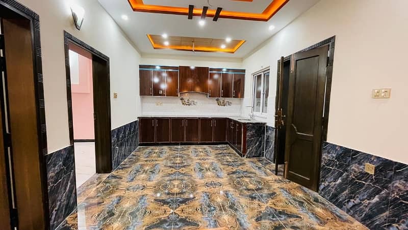 Prime Location 5 Marla House available for sale in Arbab Sabz Ali Khan Town Executive Lodges, Peshawar 8