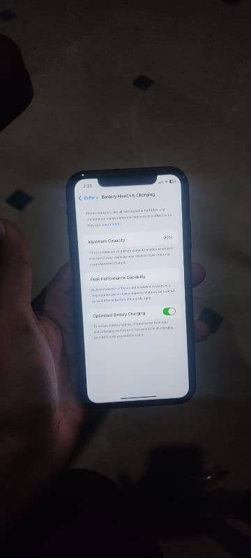 iphone 11 non pta sim be chl rhi hai health 99 condition 10/10 1