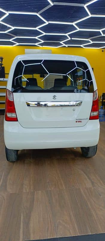 Suzuki Wagon R 2019 13