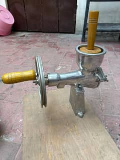 Manual Mosambi/Orange Commercial/Home Wheel juice machine