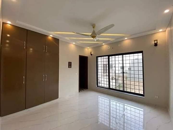 Modern Design 10 MARLA House For Sale Bahria Town Lahore 1