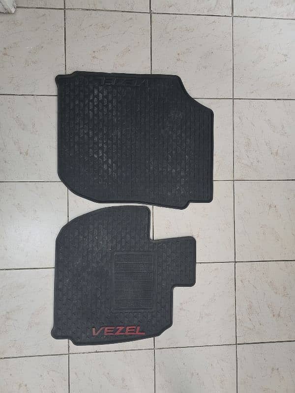 honda veazle car mats and spare tyre  and trunk tray 3