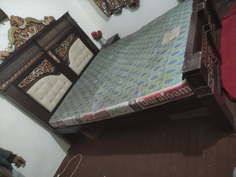 king size bed for sale in good condition 3