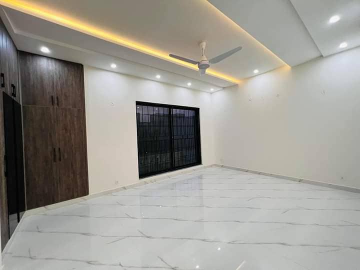 Low Budget 1 Kanal Modern House For Sale Bahria Town Lahore 15