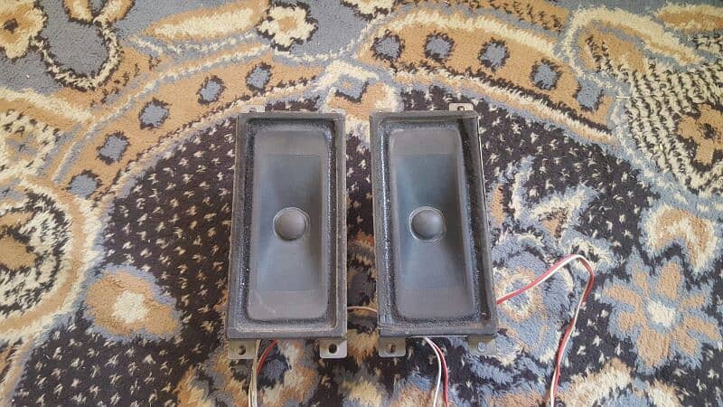 Speakers two pairs Original condition 0