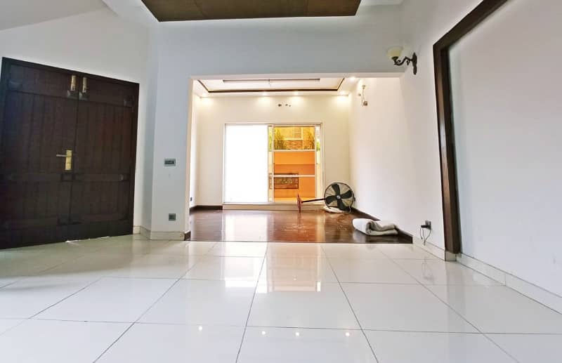 6 Marla Slightly use House For Rent In DHA Phase 3, Block Z, Lahore 3