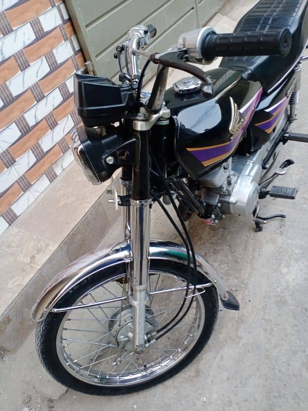 Honda 125 2009 4