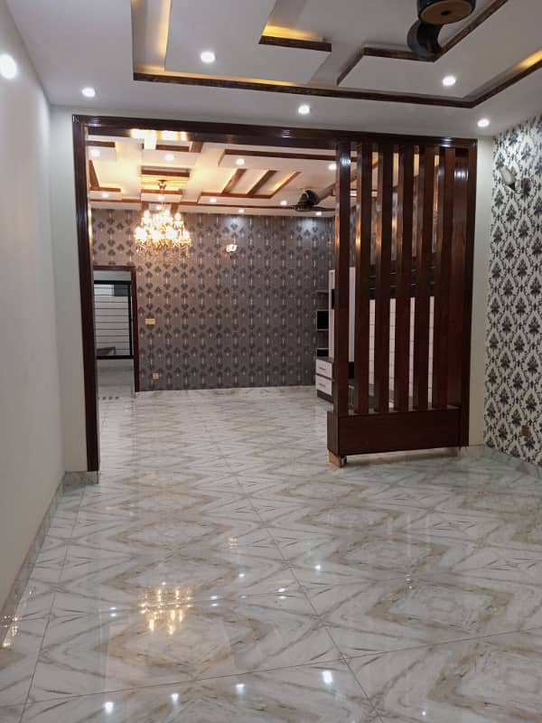 10 Marla Beautiful Designed Lavish House For Sale Direct Meeting With Owner In Park View City Lahore. 10