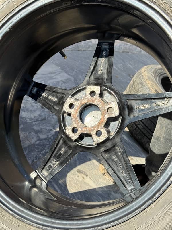 ALLOY RIMS 17 INCHES 5 NUTS 4