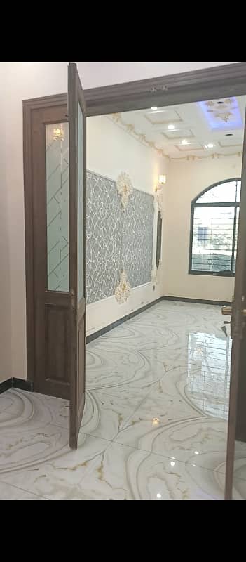 Allama Iqbal Town Sabzazar 5 Marla Spanish Luxury Zati Contusion House For Sale facing Park 5