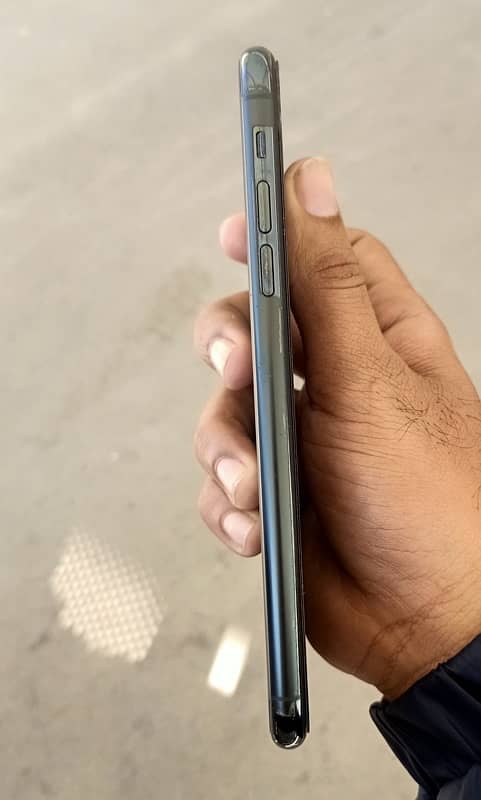 iphone 11 pro max 256 gb Factory Unlock LLA 1