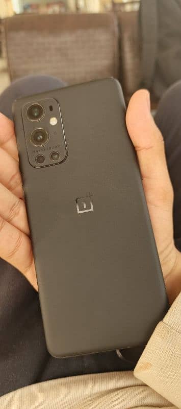 One Plus 9Pro Mobile 1