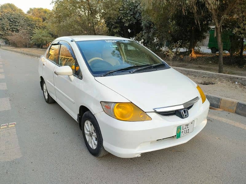 fully automatic Honda City Vario 2004/2005 5