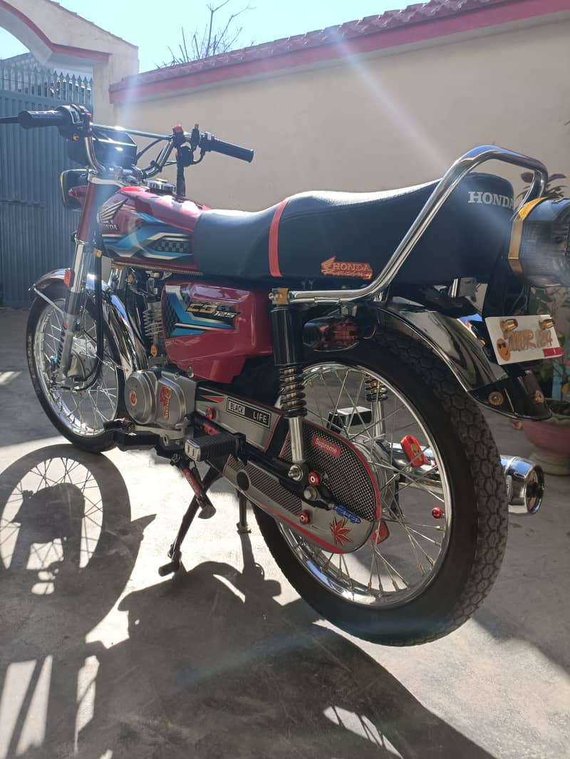 Honda CG 125 2024 13