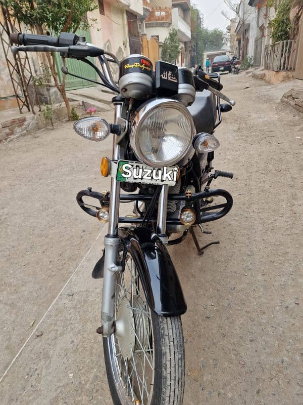 Suzuki 150 Gs 2015 Total genuine 0