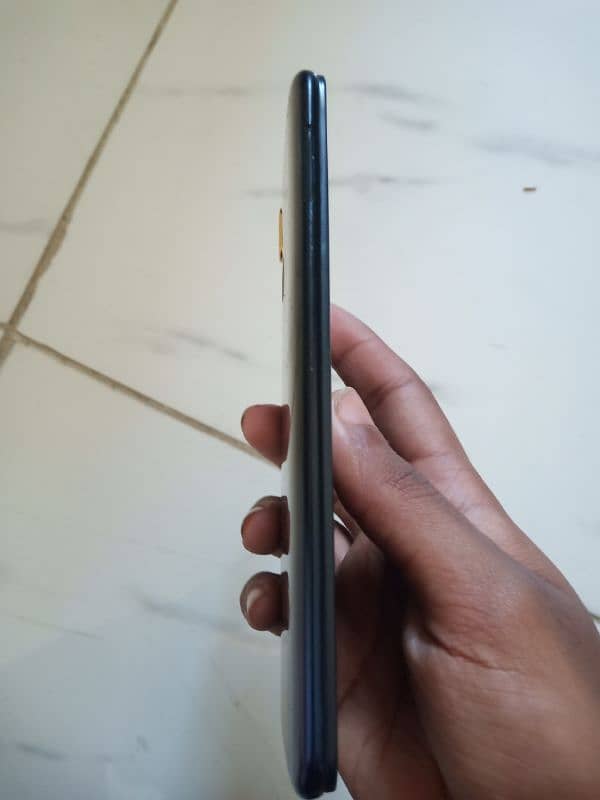 vivo y85 4_64 gb 6