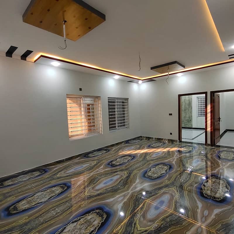 Stunning Prime Location House Is Available For sale In Rahatabad 7