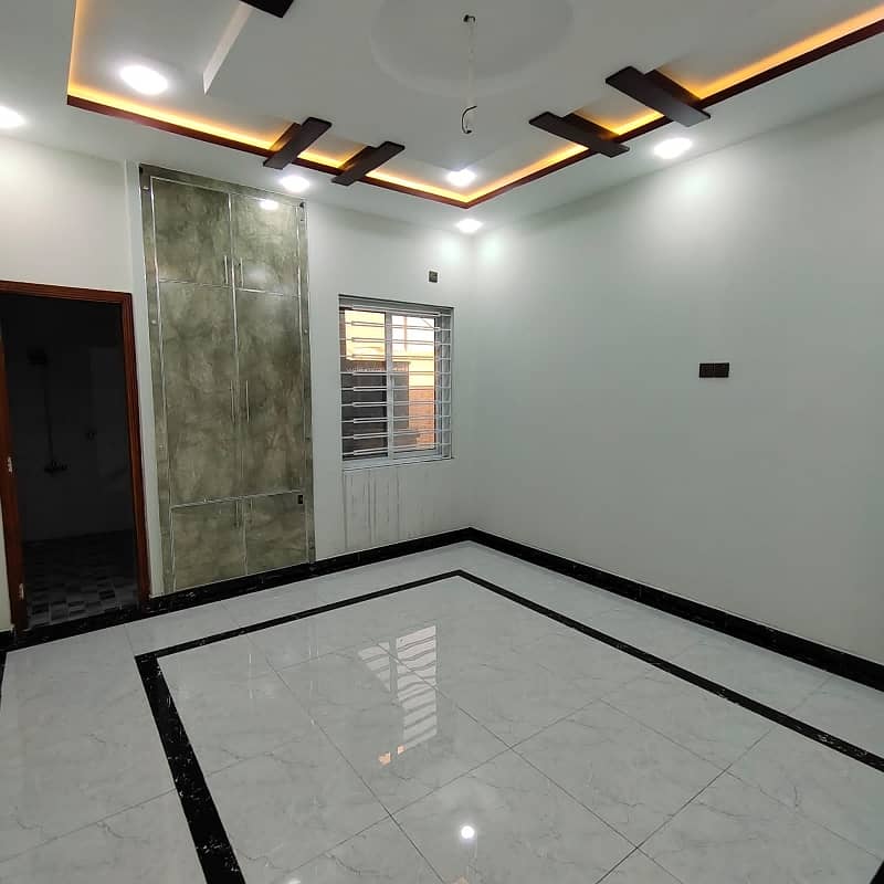 Stunning Prime Location House Is Available For sale In Rahatabad 20