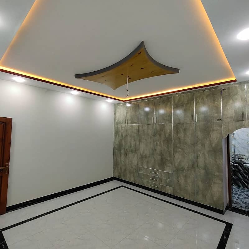 Stunning Prime Location House Is Available For sale In Rahatabad 25