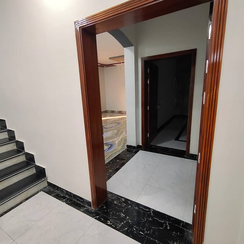 Stunning Prime Location House Is Available For sale In Rahatabad 26