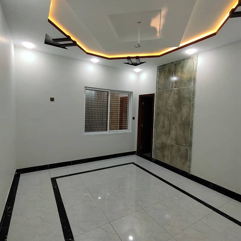 Stunning Prime Location House Is Available For sale In Rahatabad 28