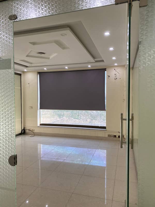 Commercial Floor Near Grand Jamia Masjid Bahria Town Lahore 3