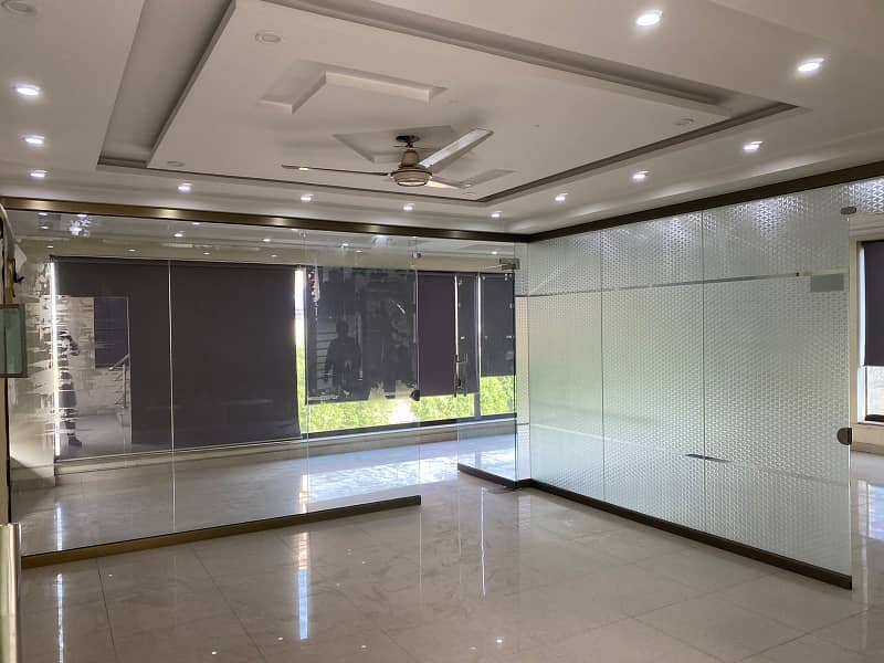 Commercial Floor Near Grand Jamia Masjid Bahria Town Lahore 10