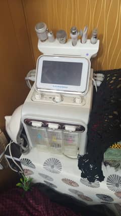 Hydra Facial Machine