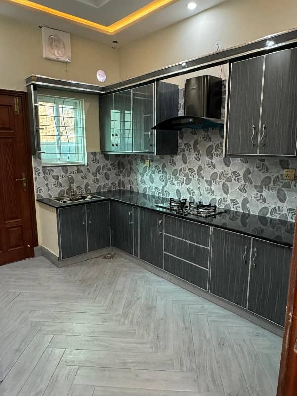 Nawab Town 5 Marla Flat Up For Rent 3