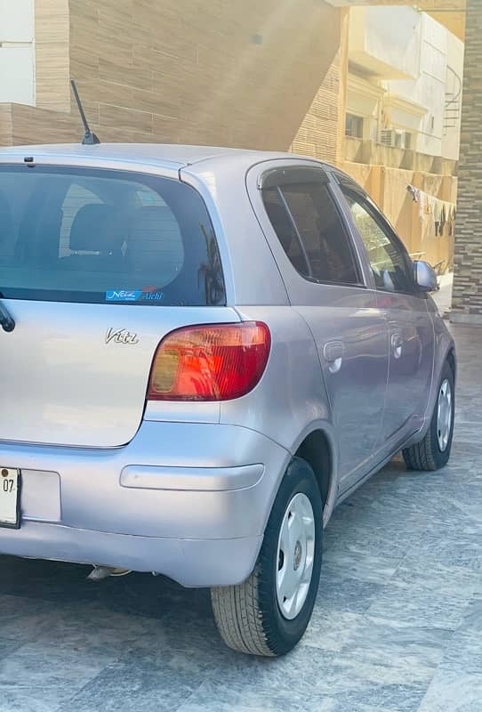 Toyota Vitz 2005 8