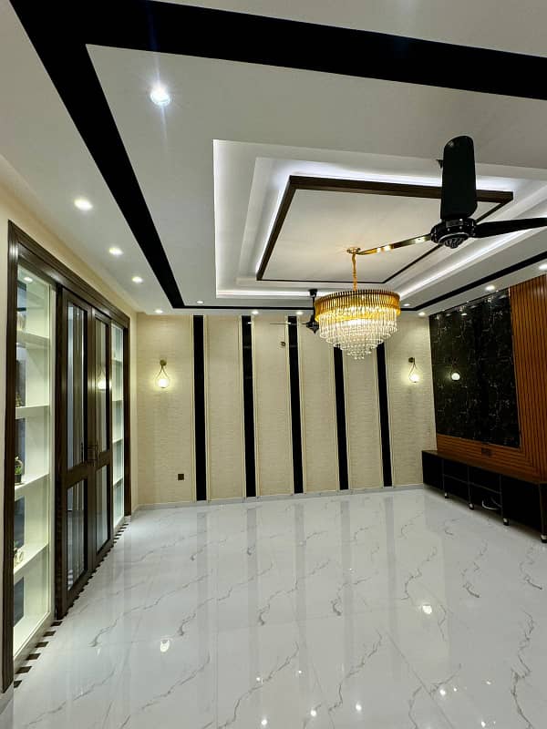 10 Marla Brand New Luxury Upper Portion For Rent In OVERSEAS B BLOCK Bahria Town Lahore 5