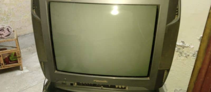 Panasonic original Tv Argent sale  price 5500k 3