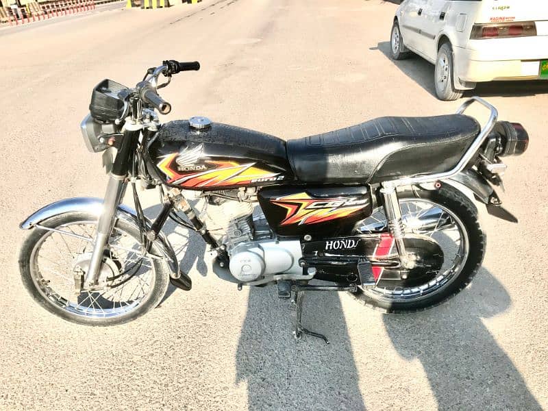 Honda cg 125 black colour 2021 3