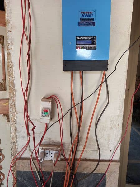 mppt Charge controller for sell 100 Ampere three 585 lag sakti 4